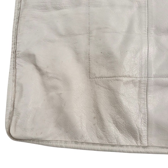 Totem Skull Print Leather Shoulder Bag โ White/Black โ One Size โ GUC - Picture 4 of 8